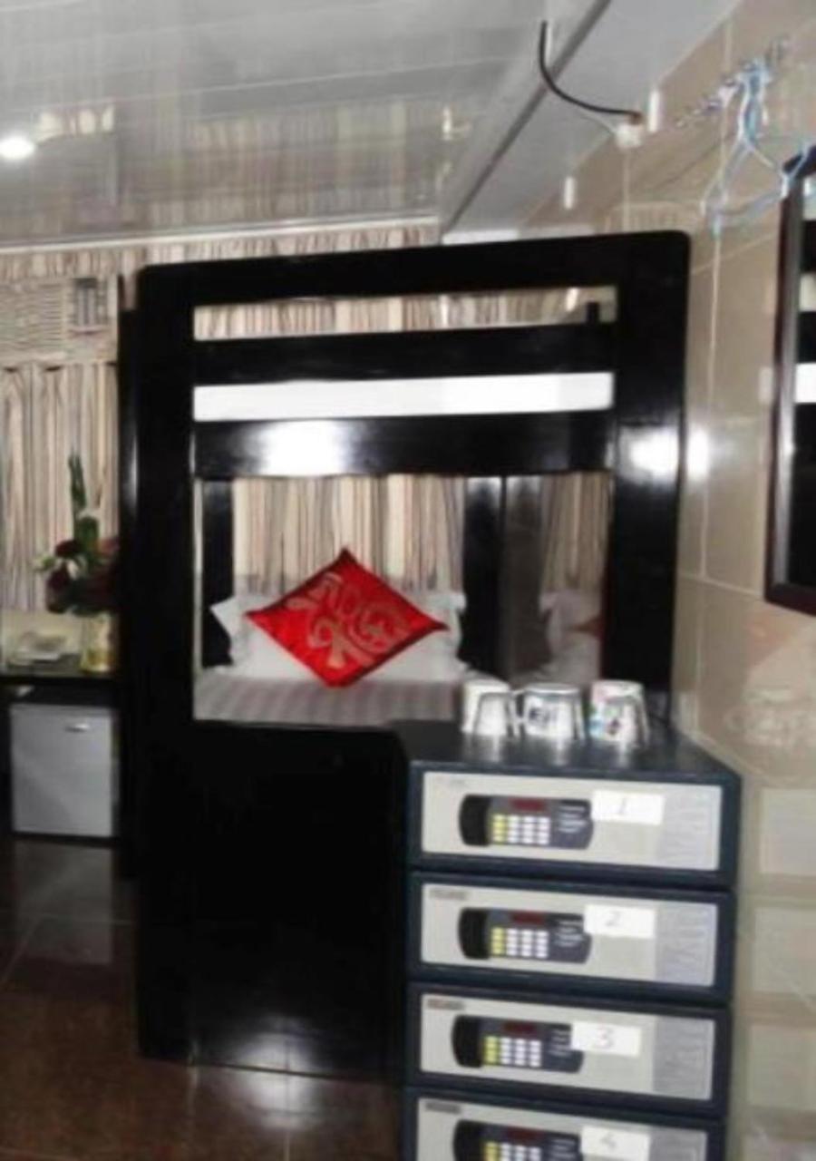 Bed 4-Bed Dormitory Room