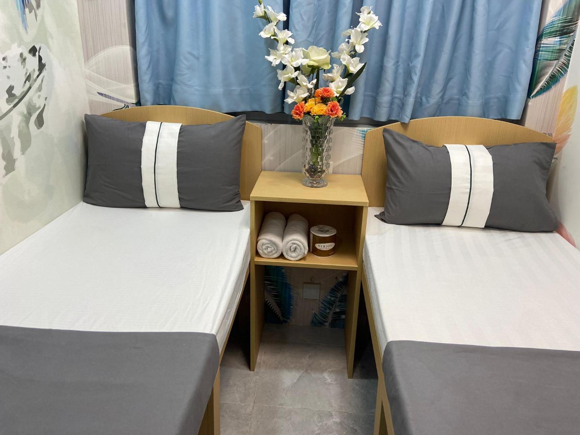 Standard Twin Room