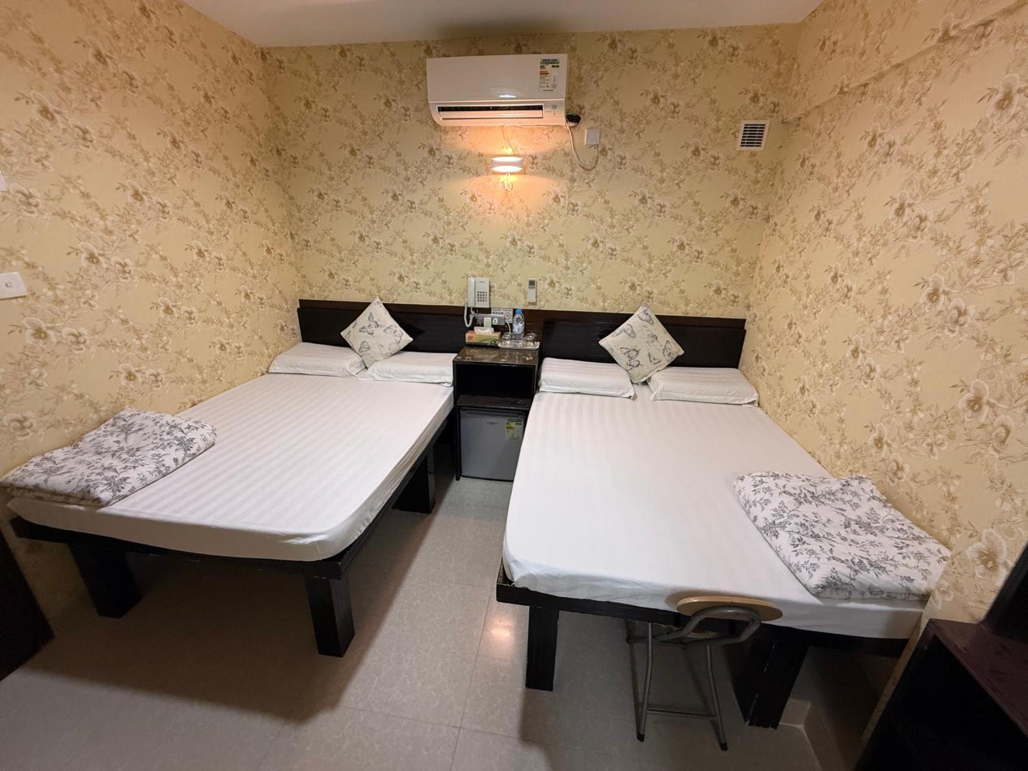 Deluxe Family Room