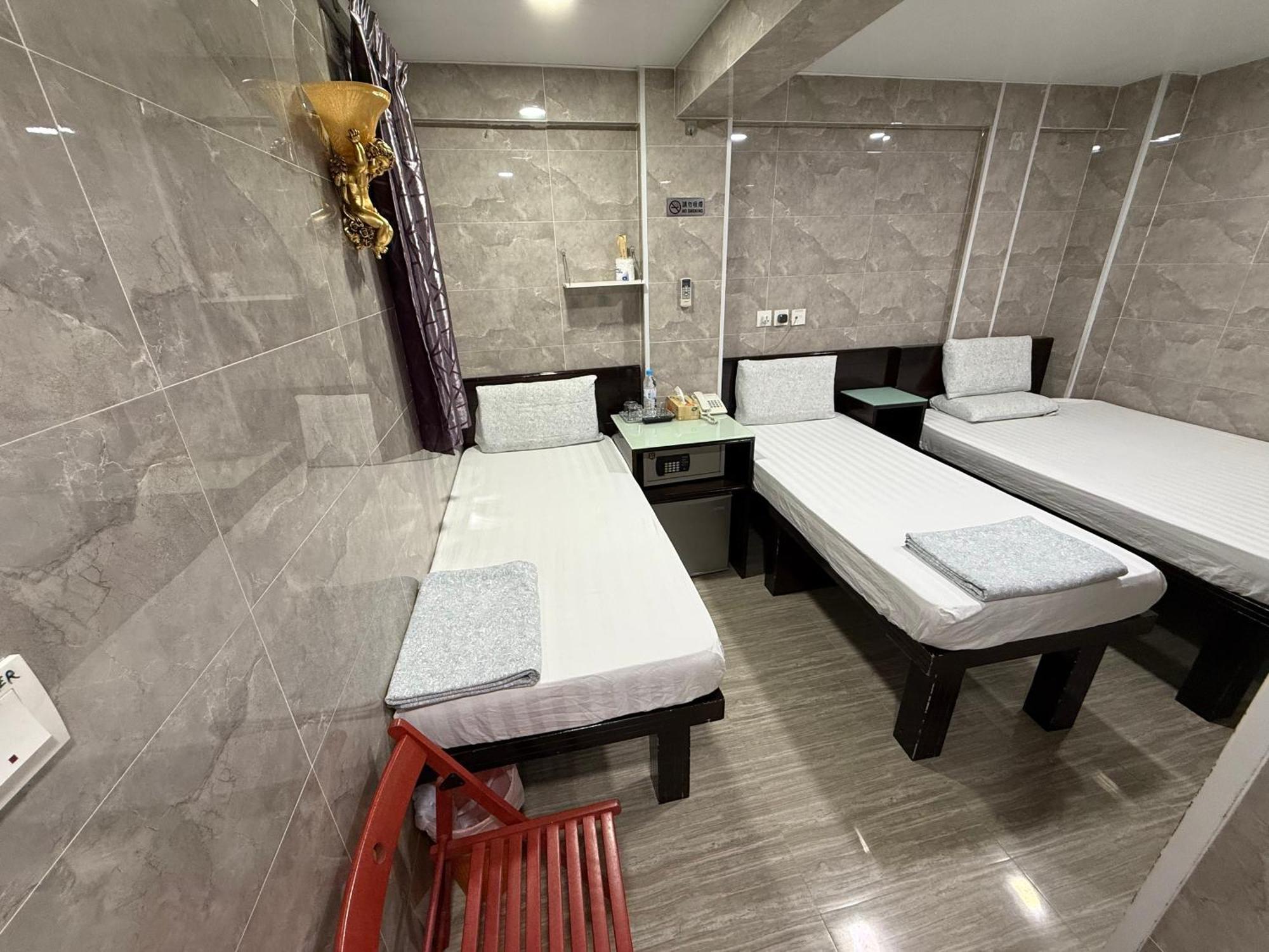 Triple Room