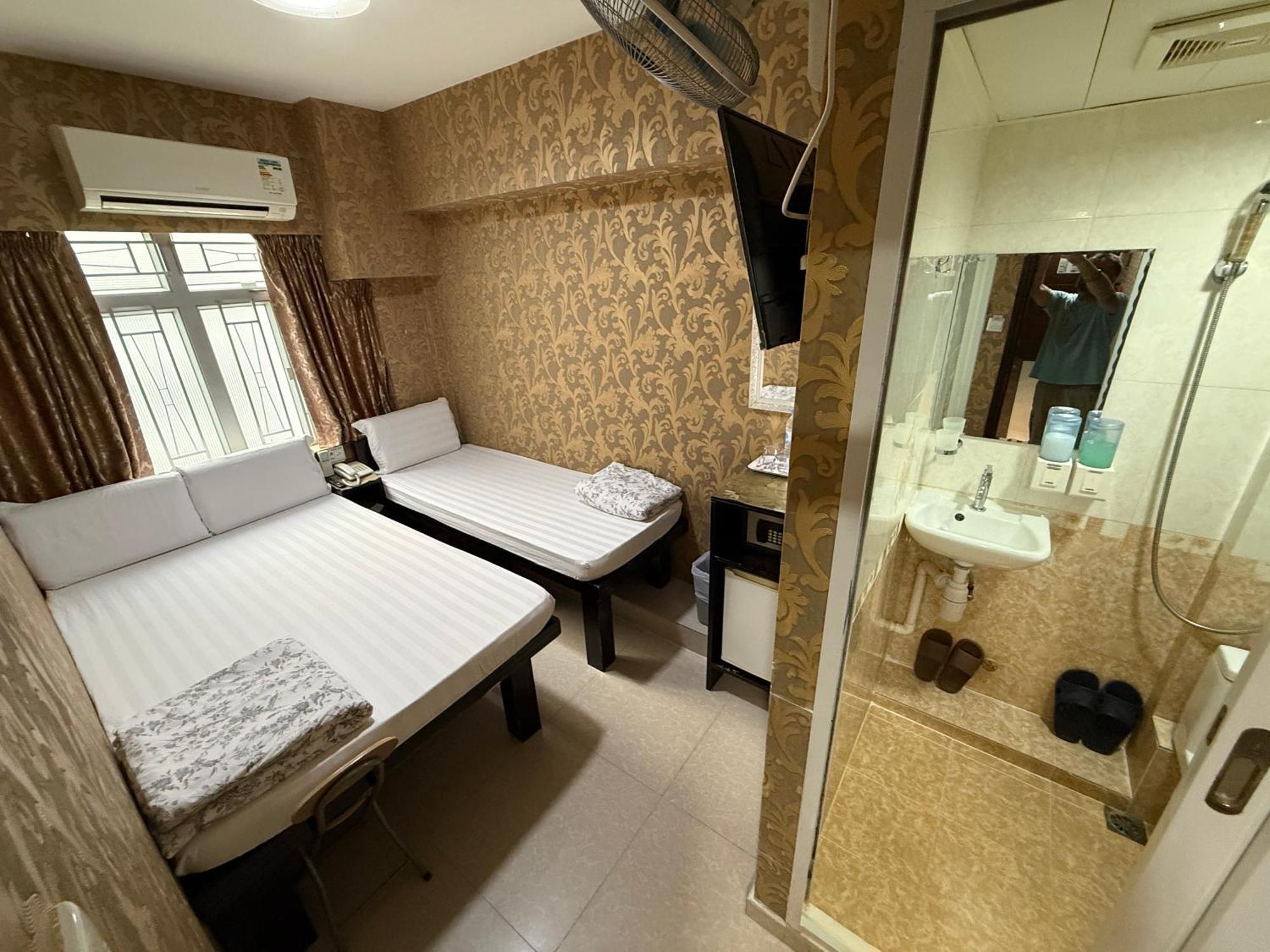 Triple Room