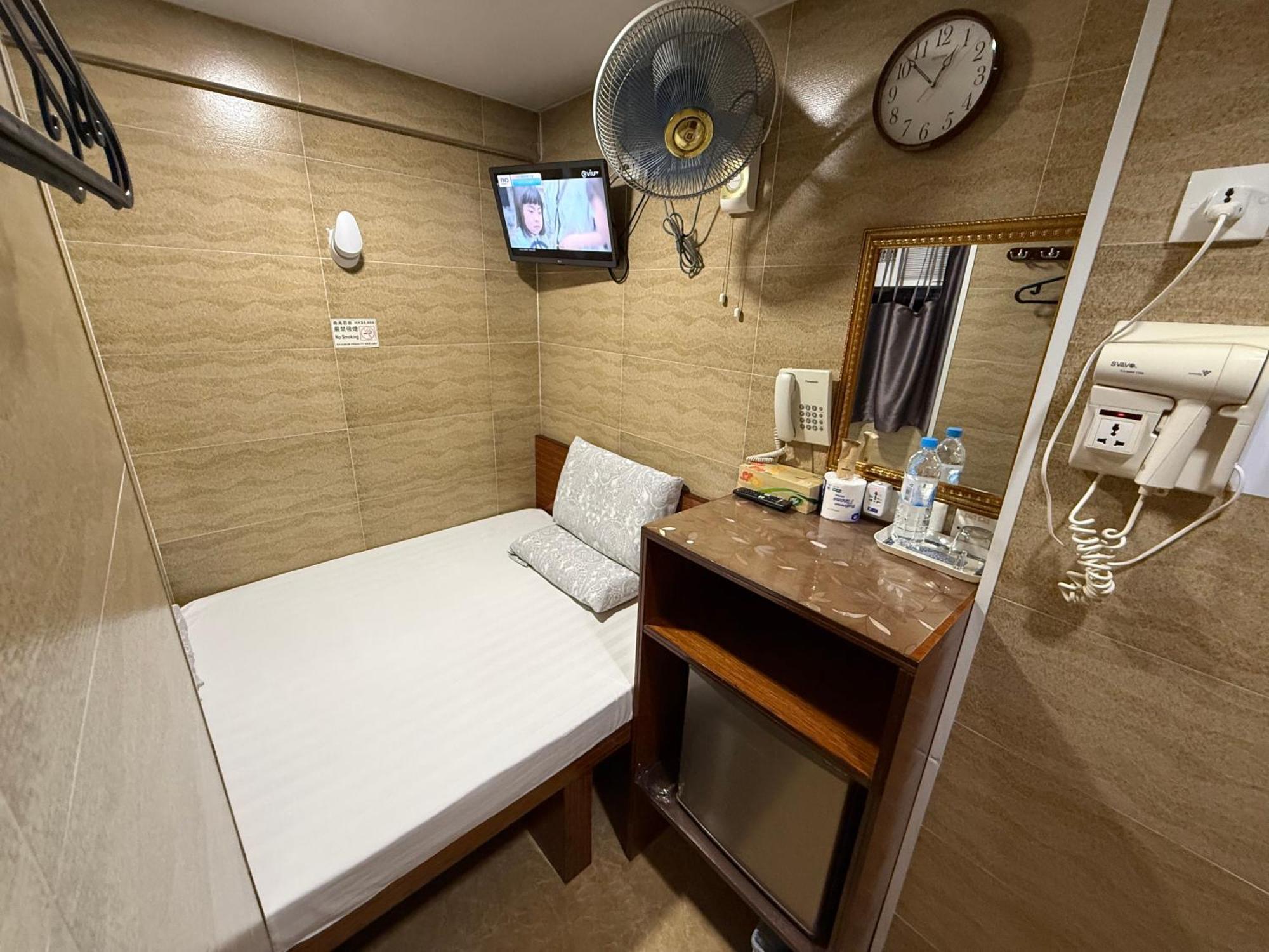 Deluxe Single Room