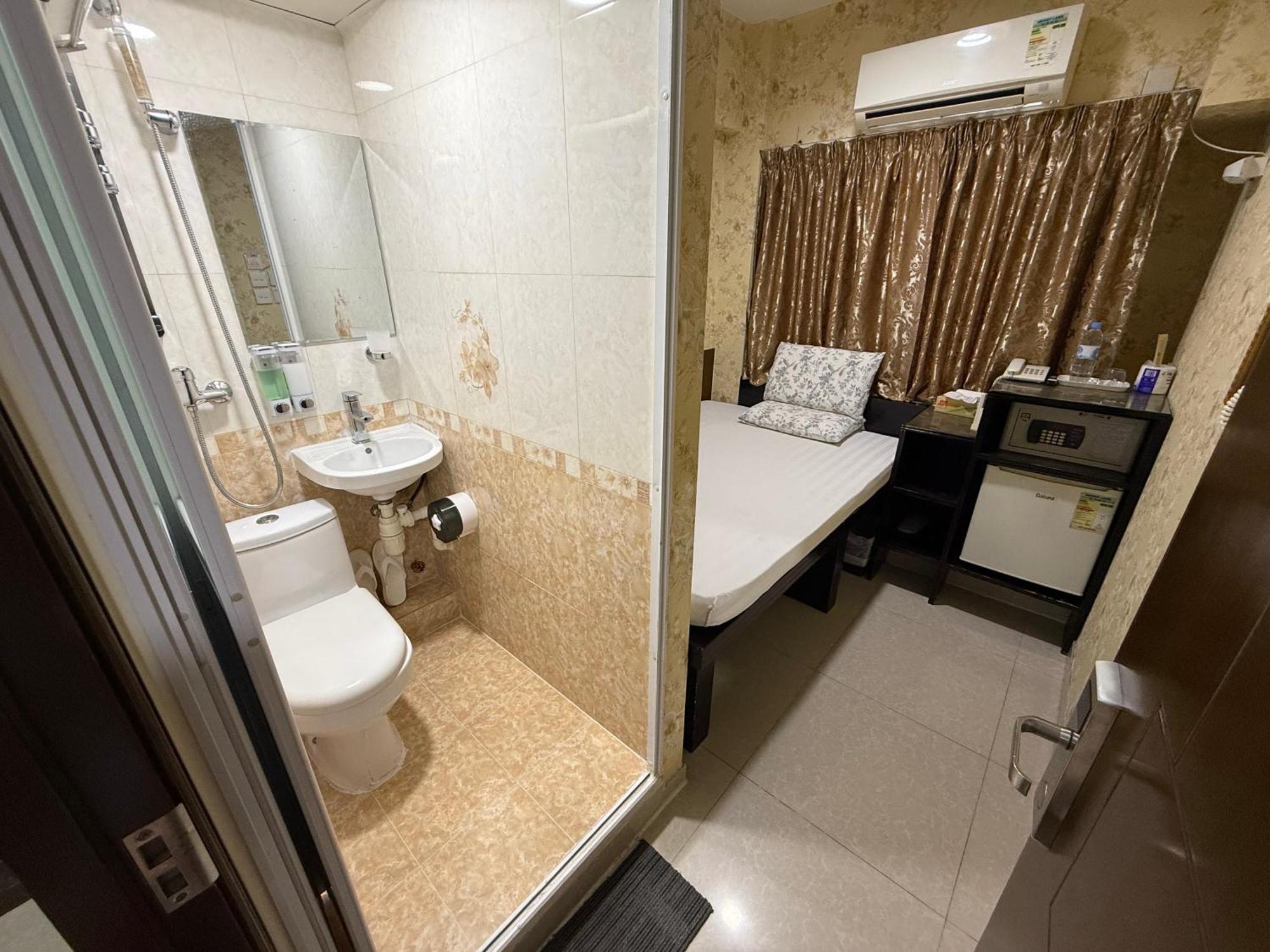Deluxe Single Room