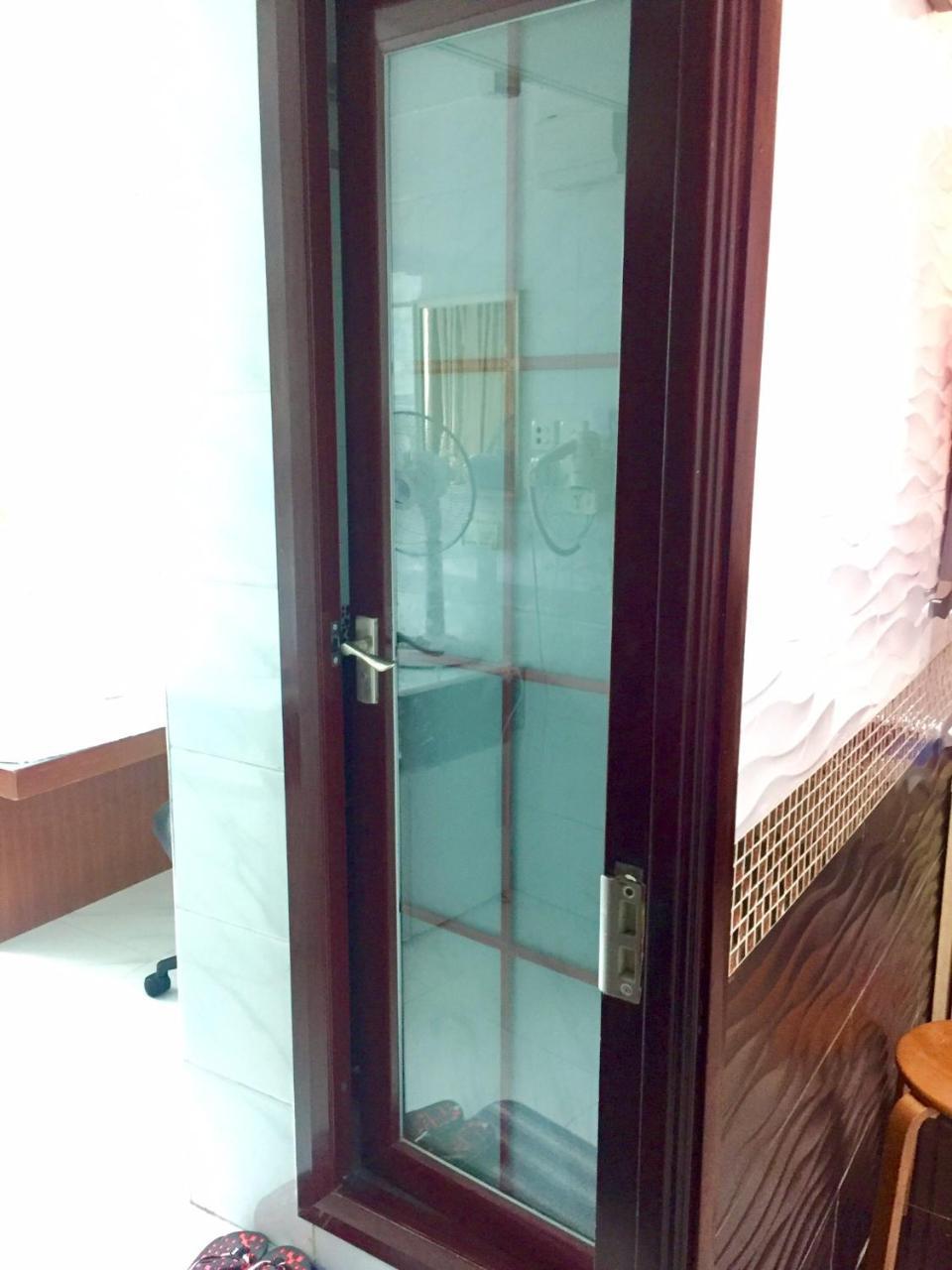 Single Room Shower