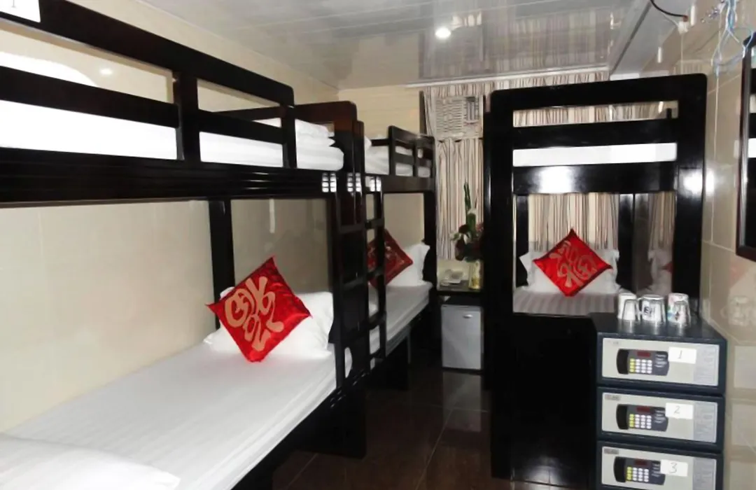 Day And Night Hostel Block D 10Th Floor 24 Hour Reception-1