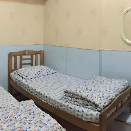 Dragon Hostel Hong Kong-2